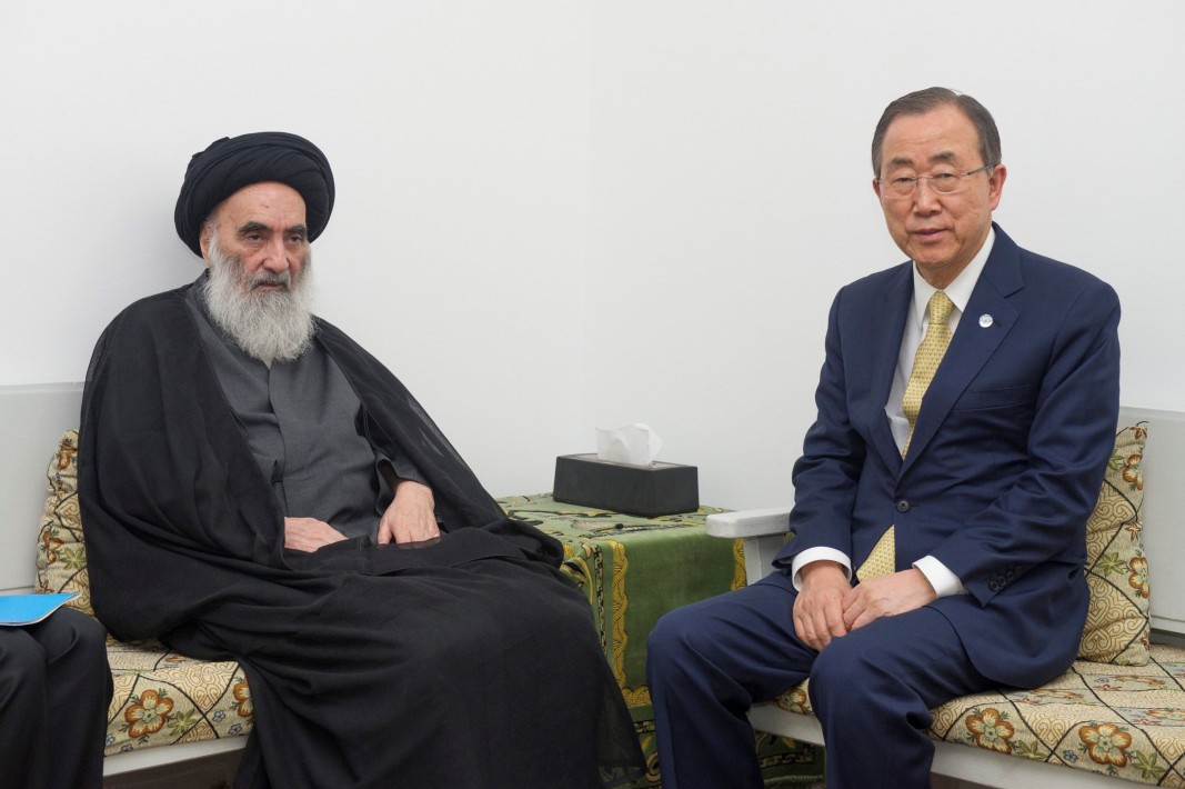 Аятолах Али Систани с бившия генерален секретар на ООН Бан Кин-мун в Наджав - снимка от юли 2014