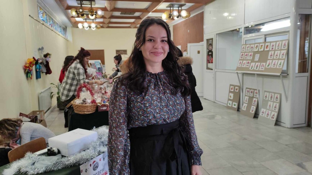 Студентката по археология Велислава Великова е носителката на академичната награда на Великотърновския университет за 2023 година