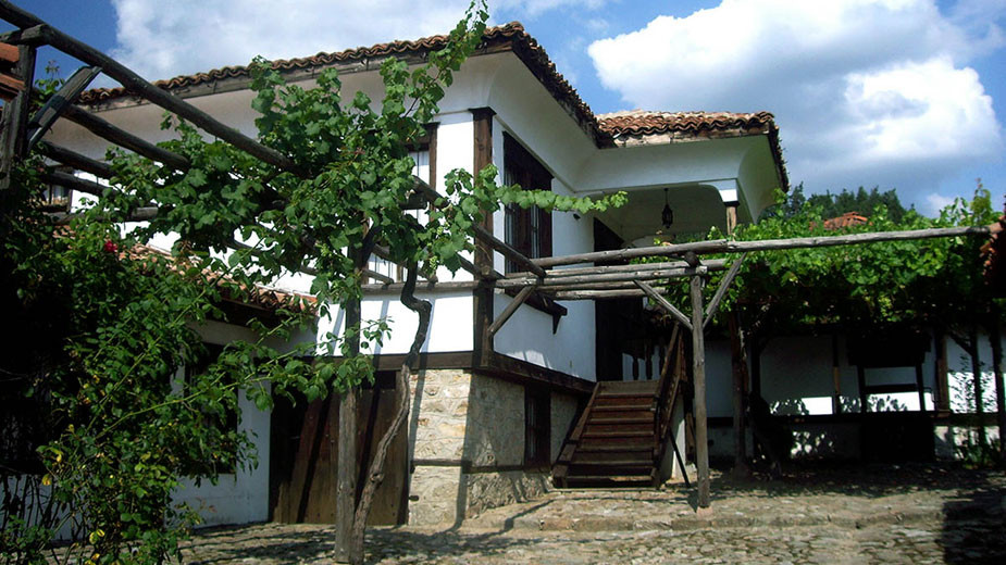  Козинаровата къща с кладенеца на достойнството 