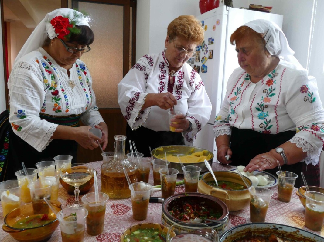 Приготвяне на местни рецепти от видинското село Кутово