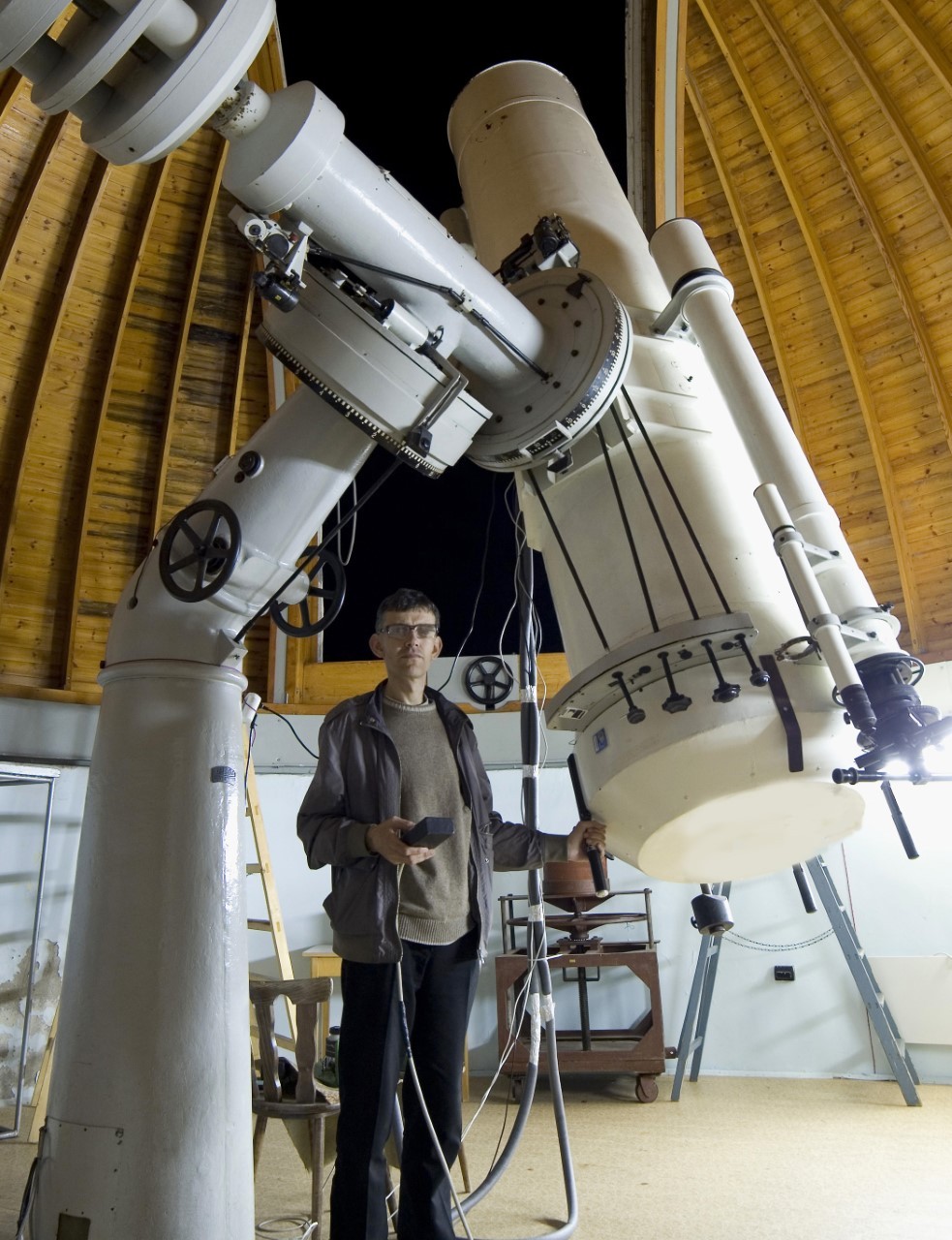  Пенчо Маркишки под Шмит телескопа на Рожен 