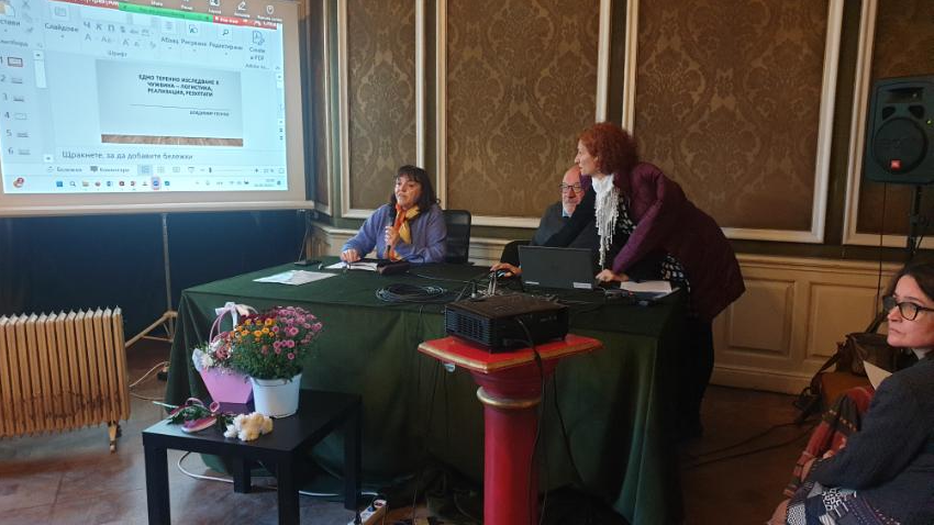 Doz. Irena Bokowa (links), Prof. Wladimir Pentschew und Doz. Wesselka Tontschewa