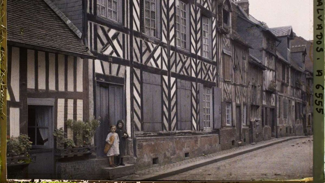 Улица в Лизию, департамент Калвадос в регион Нормандия, Франция 1912 г.