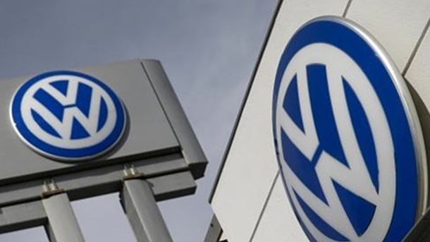 Компанията Volkswagen AG обяви във вторник че продажбите на нейната