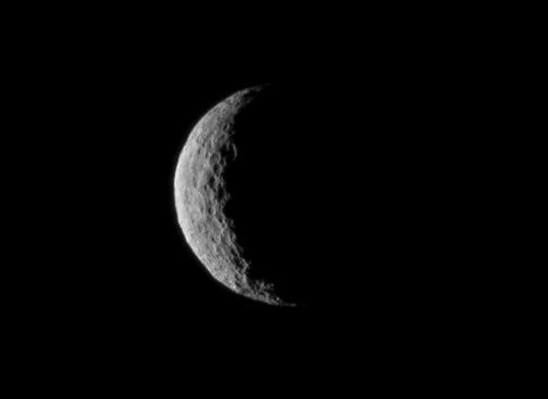 Американски астрономи анализираха снимките на Церера направени от космическия апарат