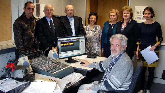 Selim Hoxhaj gjatë vizitës së tij me gazetarët shqiptarë në Radion Kombëtare Bullgare