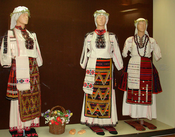 Експозиция етнография Български носии