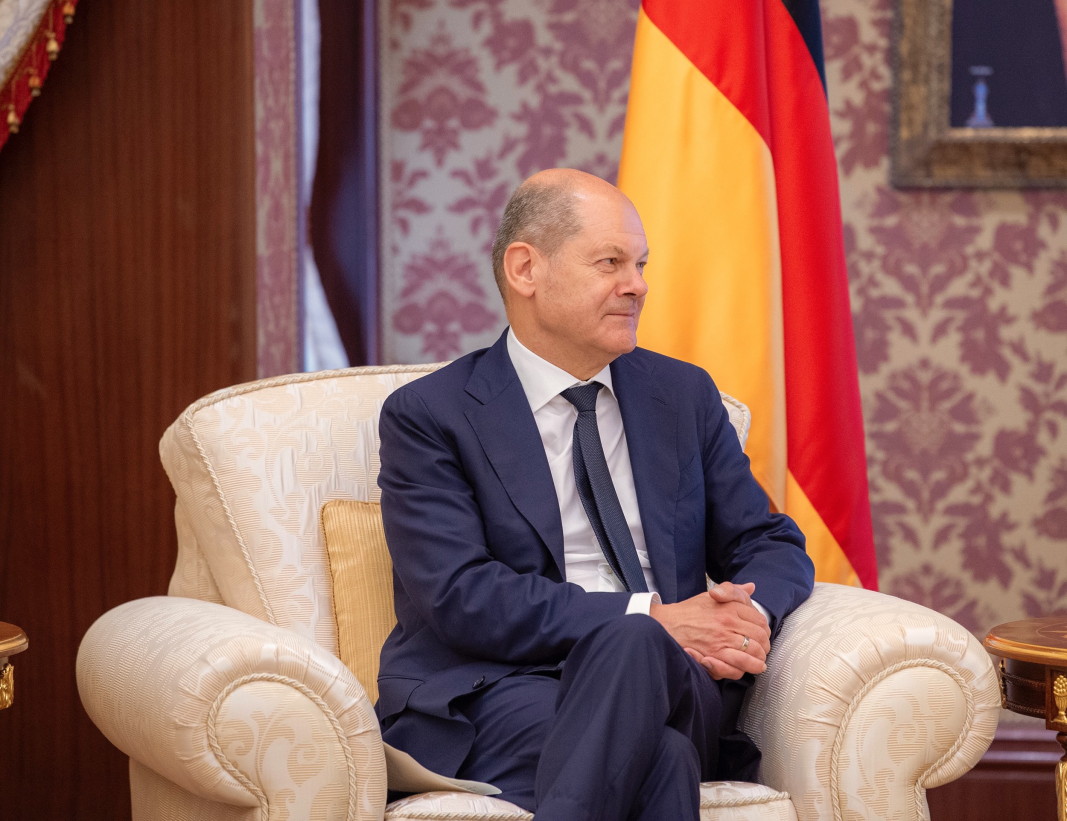 Германския канцлер Шолц по време на посещението му в Саудитска Арабия вчера, където разговаря със саудитския престолонаследник - Джеда, 24 септември 2022 г.