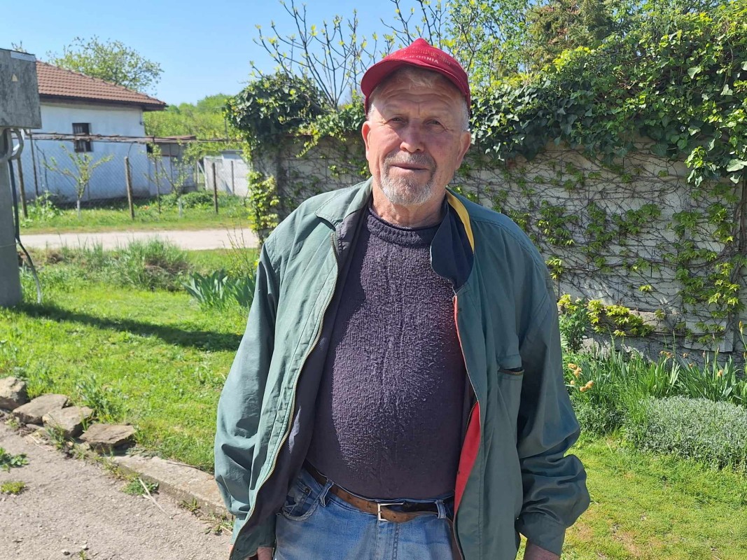 Недко Великов живее от 40 години в село Просечен