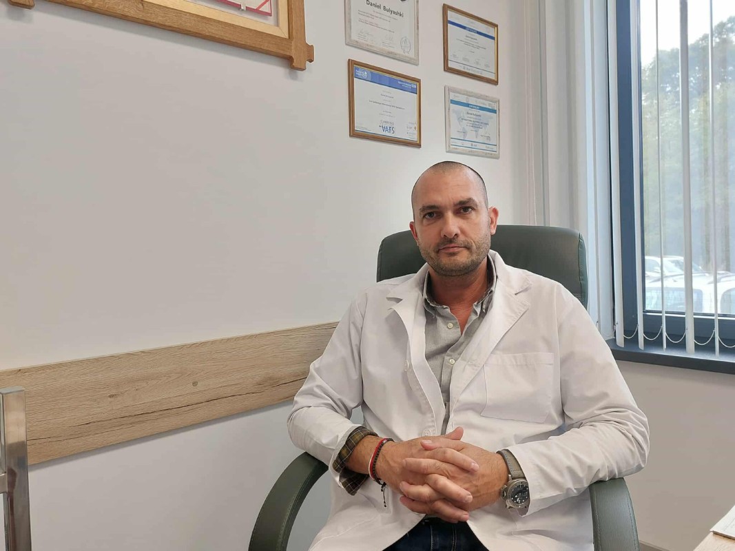 д-р Даниел Буляшки