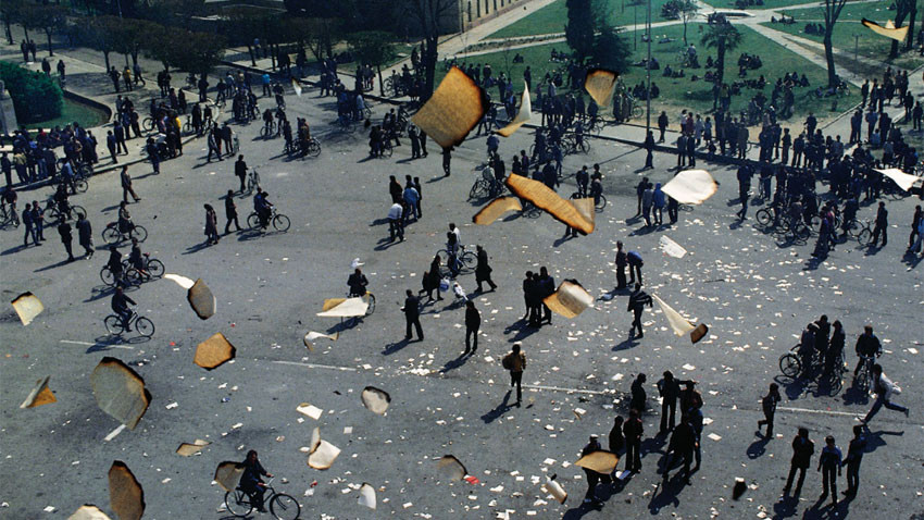 Verbrennung der Dossiers der kommunistischen Partei, Shkodra, 3. April 1991