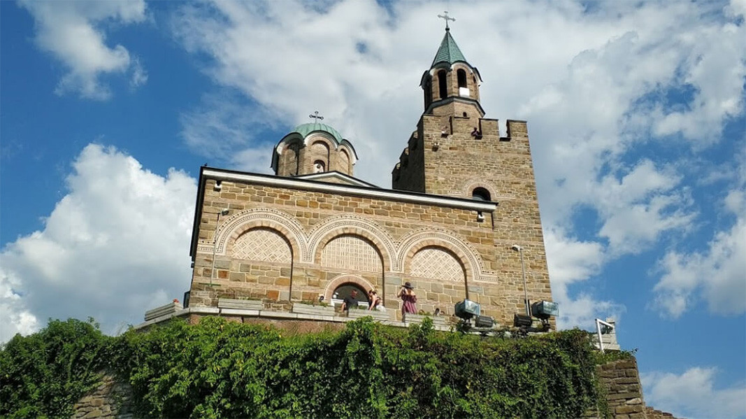 Veliko Tırnovo'da Tsarevets tepesindeki Sv. Vıznesenie Kilisesi