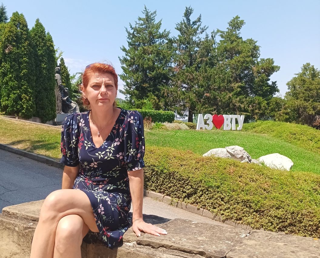 Меглена Любенова