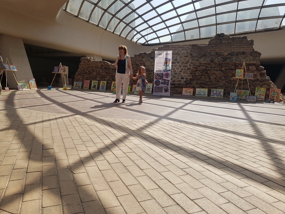  Веска Събева и Дара Георгиева Асоциацията на родители на деца с епилепсия 