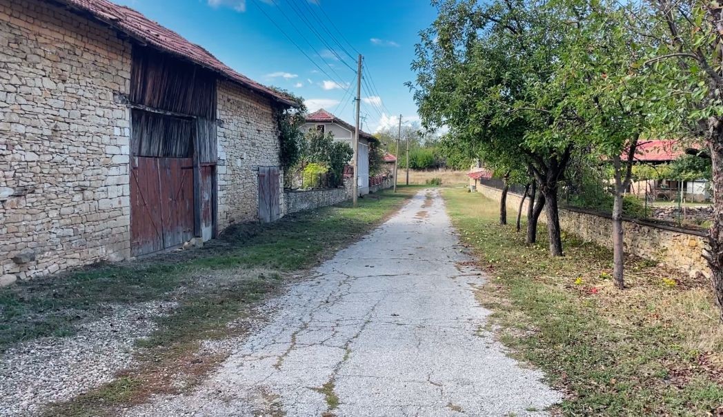 Селото е запазило автентичната си атмосфера от миналото