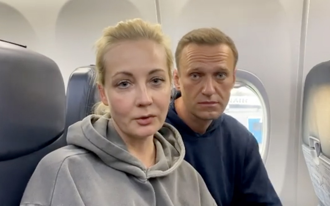 Алексей Навални със съпругата си