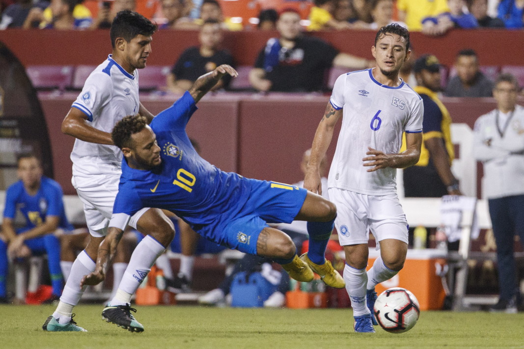 Бразилия разгроми Салвадор с 5 0 в контролна среща играна на