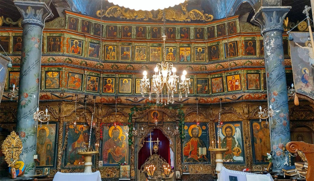 The iconostasis of Saint Demetrius Church in Teshovo