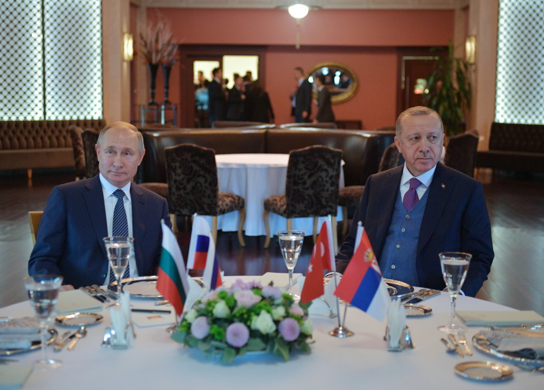 Путин и Ердоган отправиха призив за примирие в Либия от Истанбул