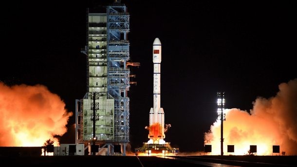 Китайското космическо ведомство планира да изведе от орбита космическия си