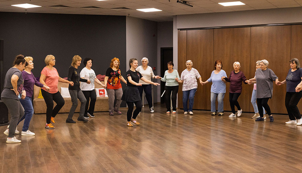 Народни танци с хореограф Десислава Крумова