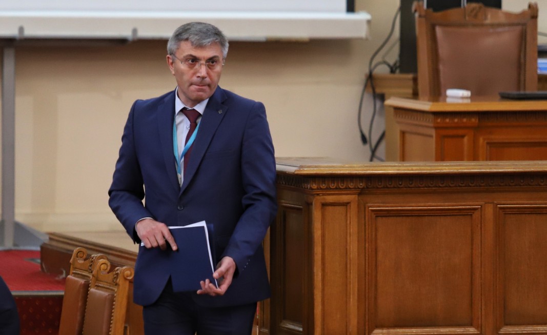 Лидерът на ДПС Мустафа Карадайъ в Народното събрание - 23 април 2021 г.