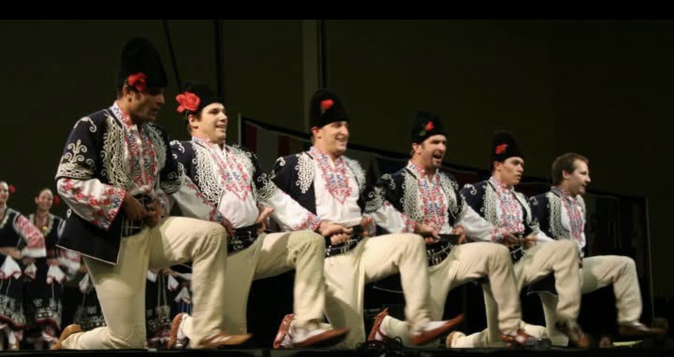 Грег Йорданов, Николас Йорданов, Илия Йорданов, Дейв Ърбан, Мат Разо и Майк Ръсел (2010 г.)