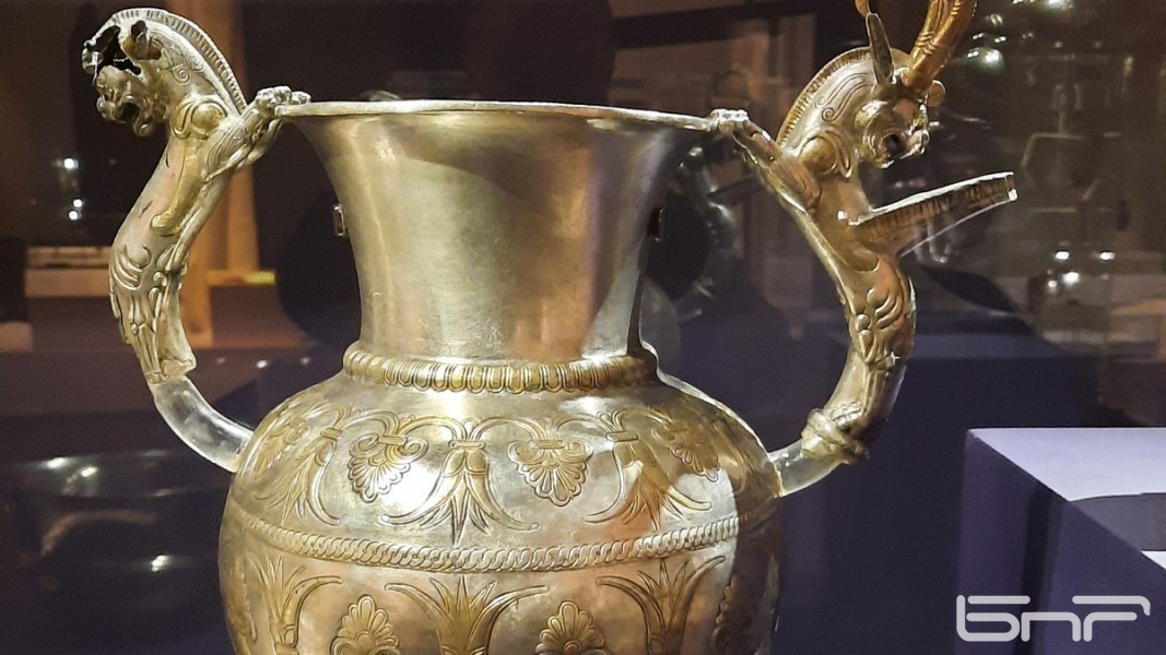 The silver amphora from Kukova mound  Photo: Veselin Paunov
