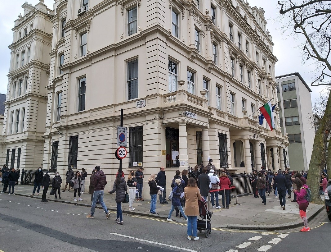Die bulgarische Botschaft in London während der Parlamentswahl im April d.J.