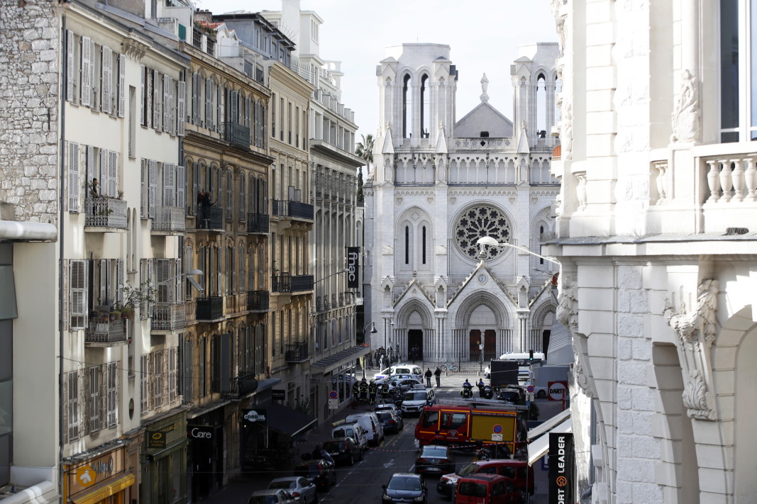 Мястото на нападението -  църквата Нотр Дам в Ница