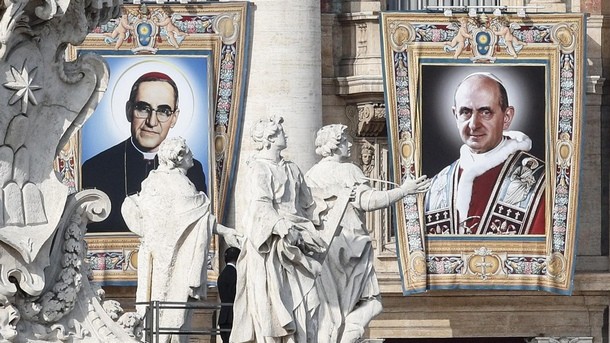 Папа Франциск обяви за светци две от най спорните фигури на