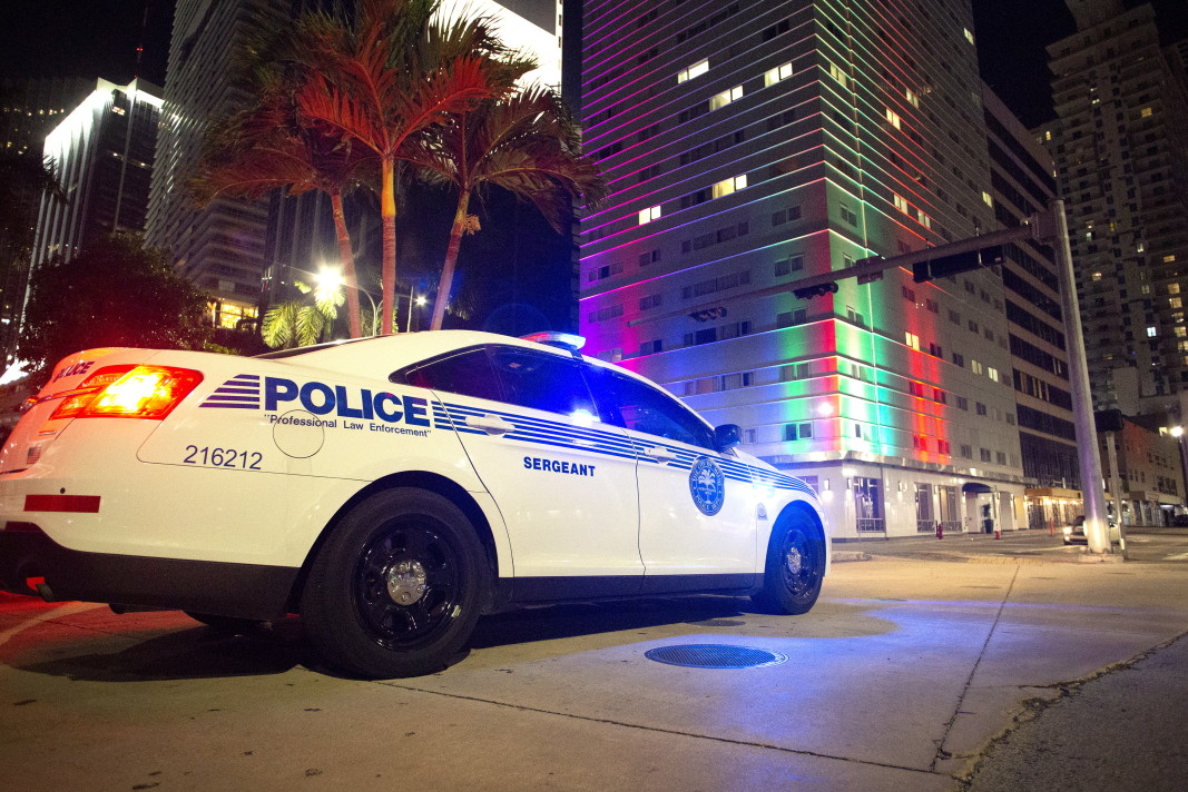 Полицейски патрул в Маями Дейд, 28 март 2020 г.
