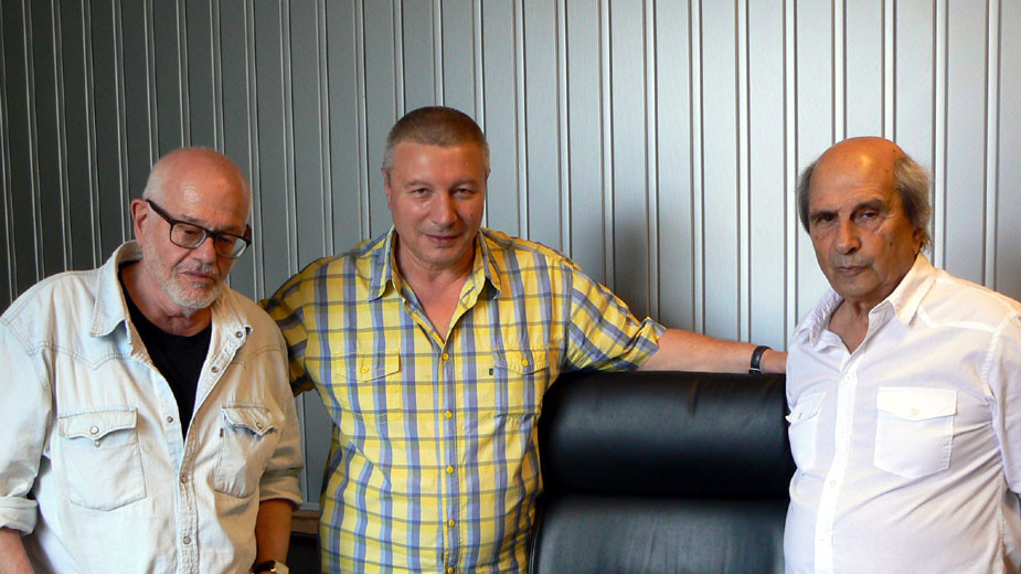 Д-р Давид Йерохам, Митко Новков и проф. Михаил Неделчев (отляво надясно)