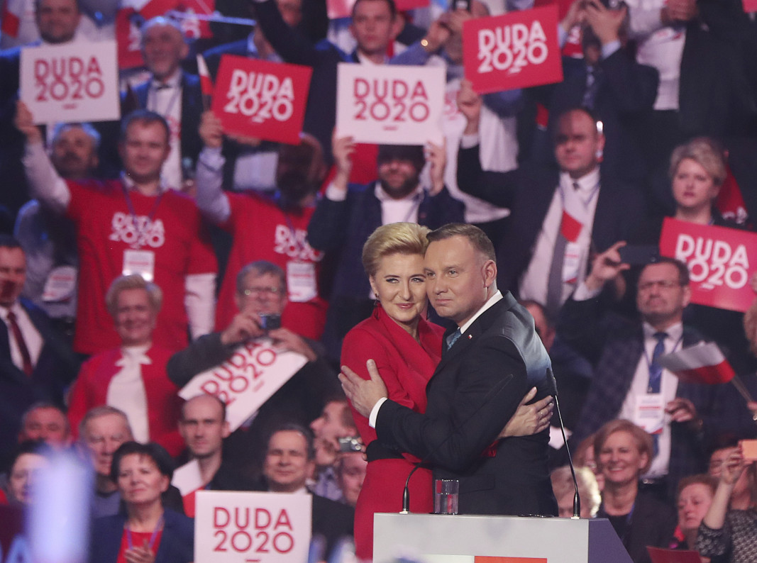 Полският президент Анджей Дуда със съпругата си Агата Корнхаузер-Дуда  на откриването на предизборната кампания