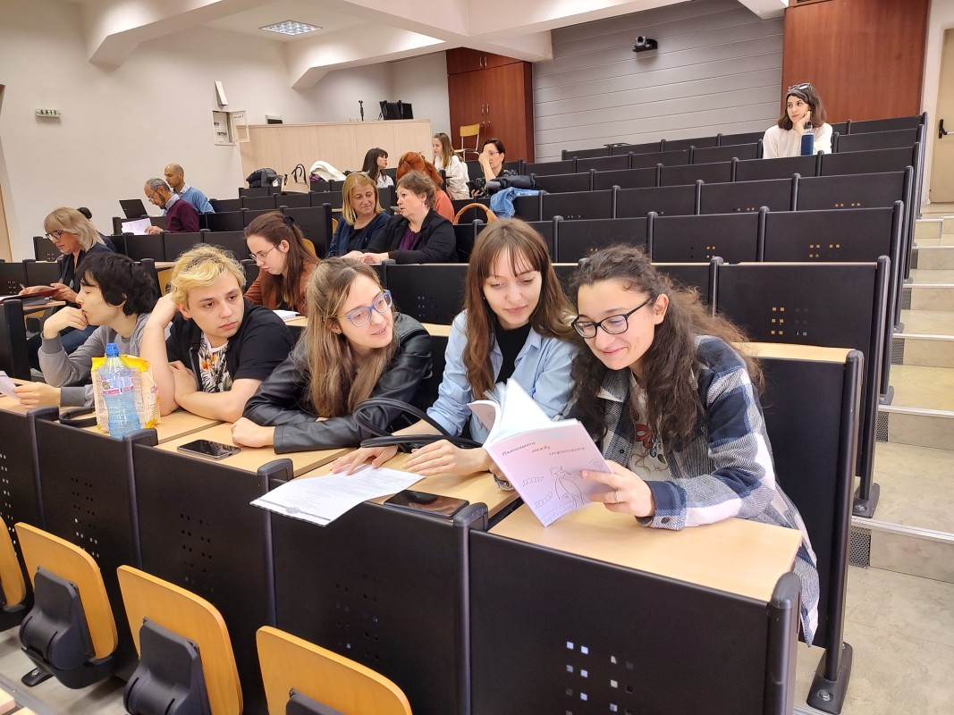  Факултета по публицистика и всеобща връзка на Софийския университет „ Св. Климент Охридски “ 