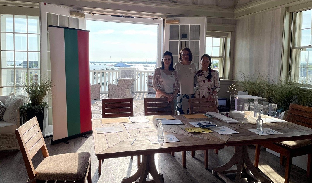 The polling station commission at Nantucket Island chaired by Maria Chakarova, Mira Radoslavova, Kristina Georgieva