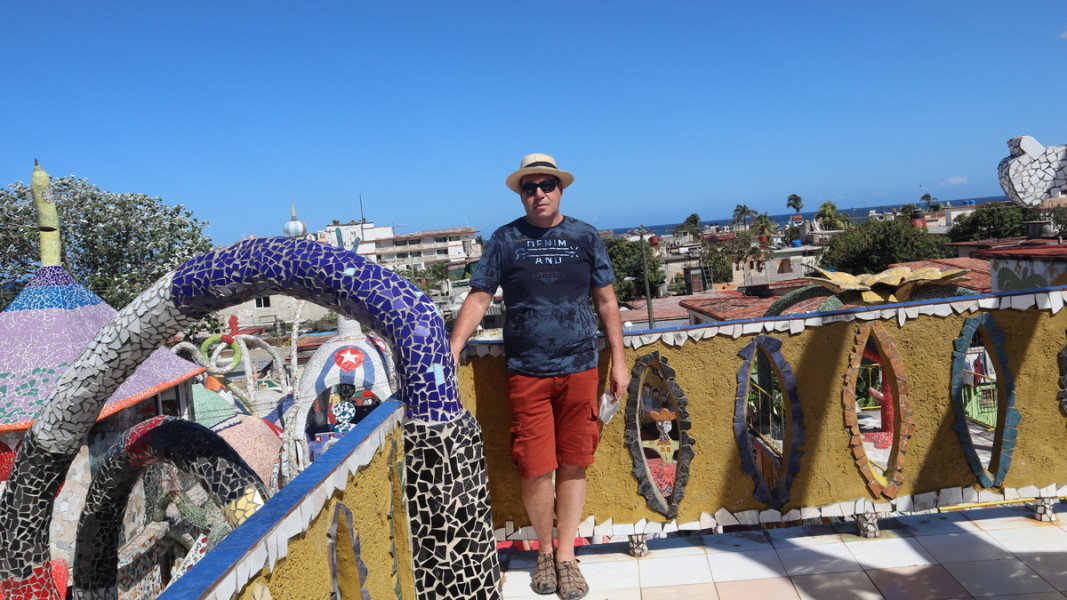  Чавдар Димов в къщата на художника Фустер Снимка: персонален списък 