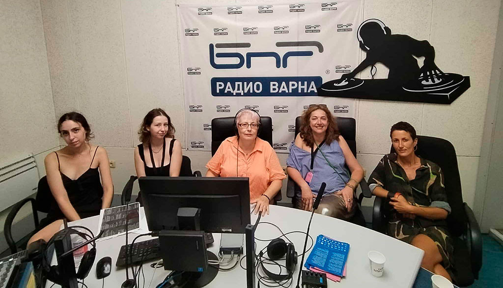 Бояна Джикова, София Димова, Ася Чанева, Ралица Герасимова и Боряна Петкова (отляво на дясно)
