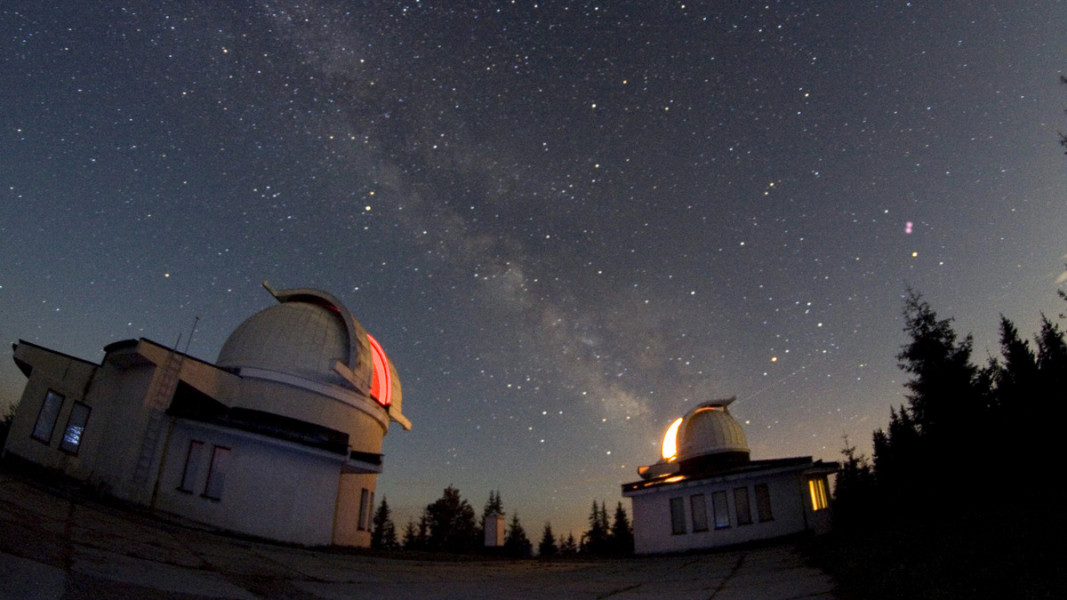 Националната астрономическа обсерватория Рожен        Снимка: Пенчо Маркишки