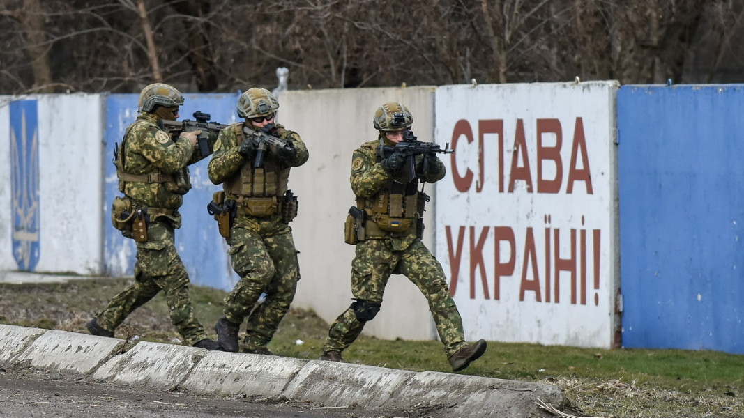 Учение на украинската полиция и национална гвардия  Снимка: ЕПА/БГНЕС