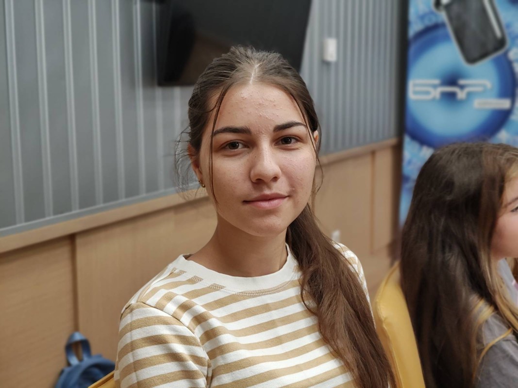 Дария Кьосе от Одеса, десетокласничка в Украинския образователен център в София