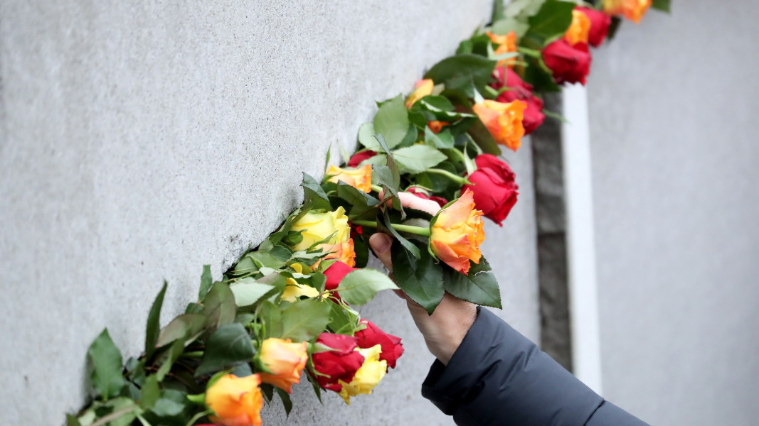 В памет на жертвите на Желязната завеса  Снимка: ЕПА/БГНЕС