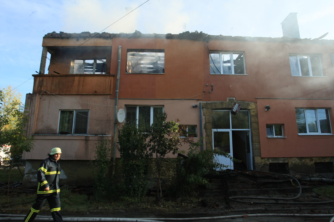 Изминаха 2 седмици от пожара в жилищна кооперация в Божурище
