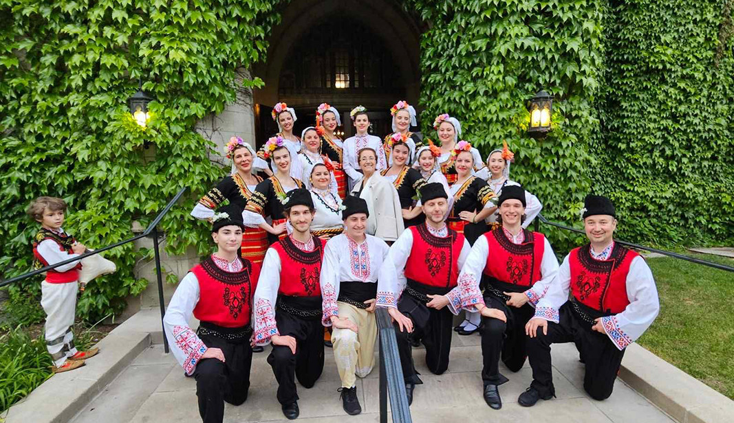 Irina Gocheva with the Horo ensemble
