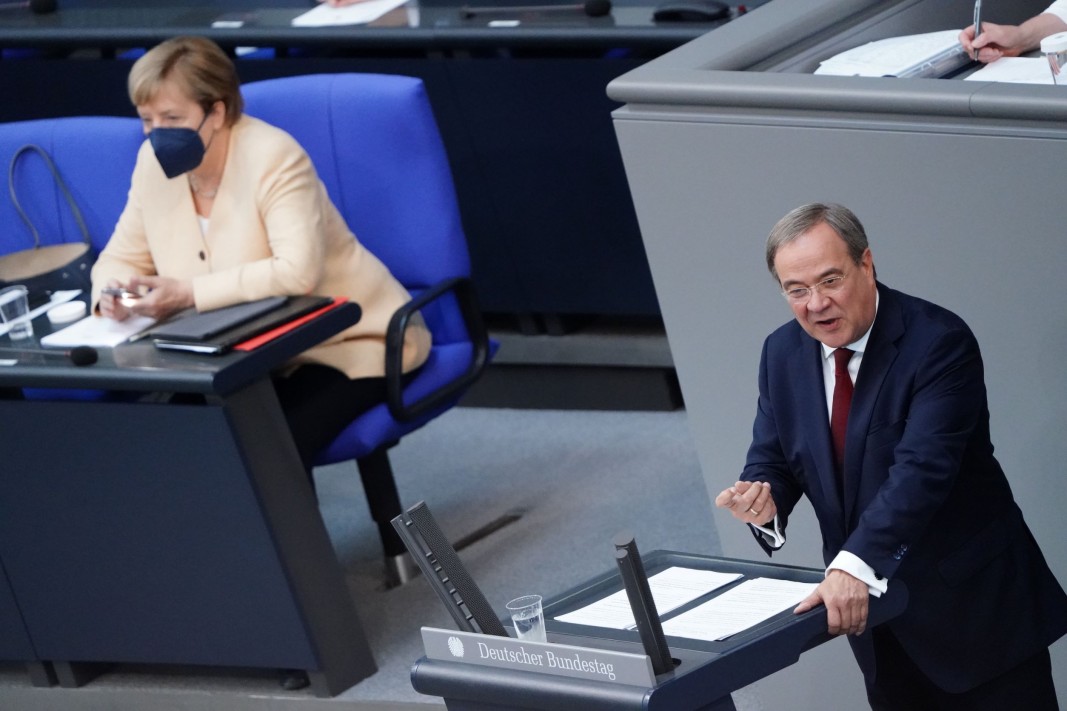 Ангела Меркел и премиерът на Северен Рейн-Вестфалия и кандидат за канцлер на Германия Армин Лашет