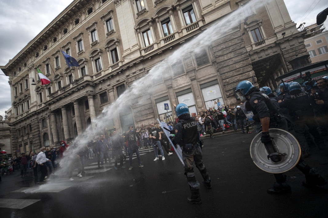  На митинга против коронавирус пропуските в Рим - 9 октомври 2021 г./ Снимка: ЕПА/БГНЕС 