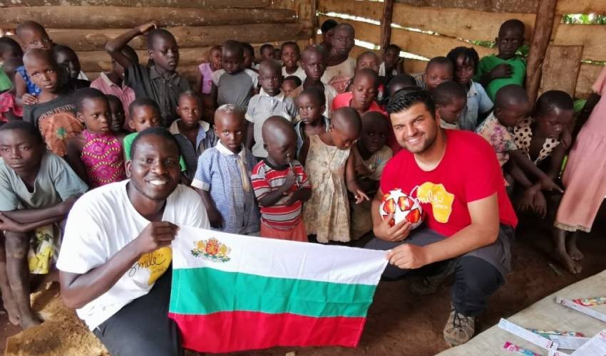 Vakfın desteği ile Uganda'da okul ve çocuk yuvası inşa edildi.