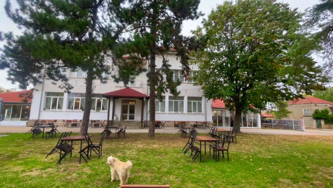 Някогашното селско училище е превърнато в къща за гости