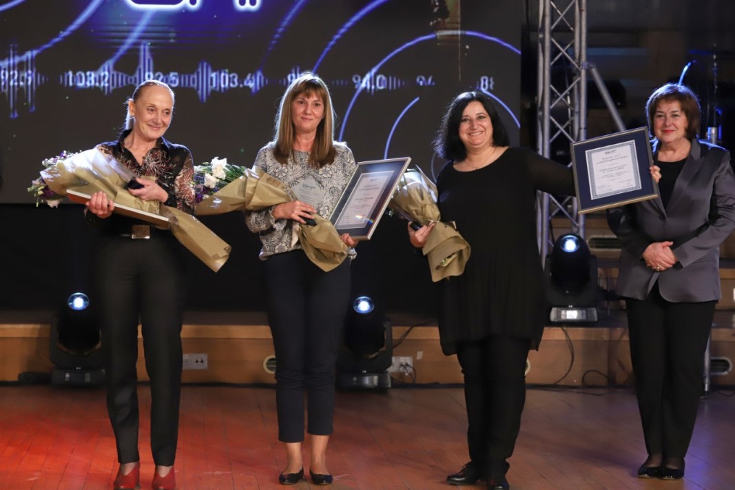 Евелина Стоянова и екип на Радио Пловдив