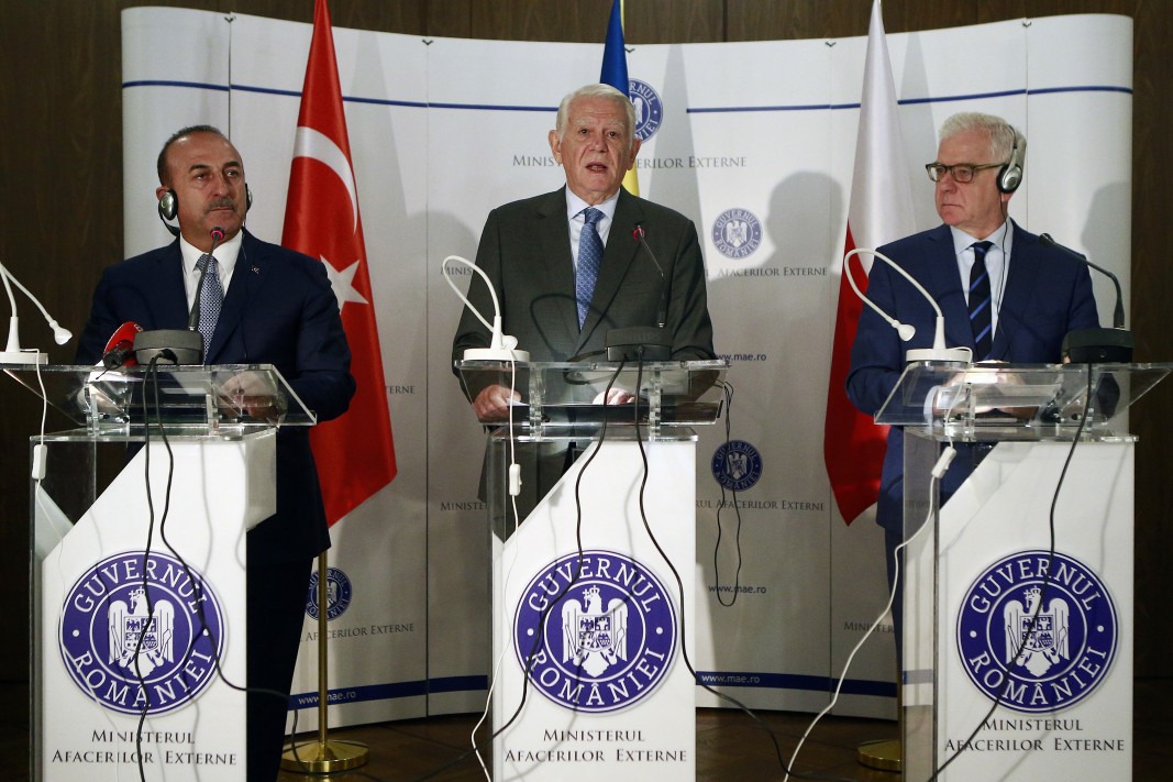 Външните министри на Полша Румъния и Турция обсъдиха отношенията между